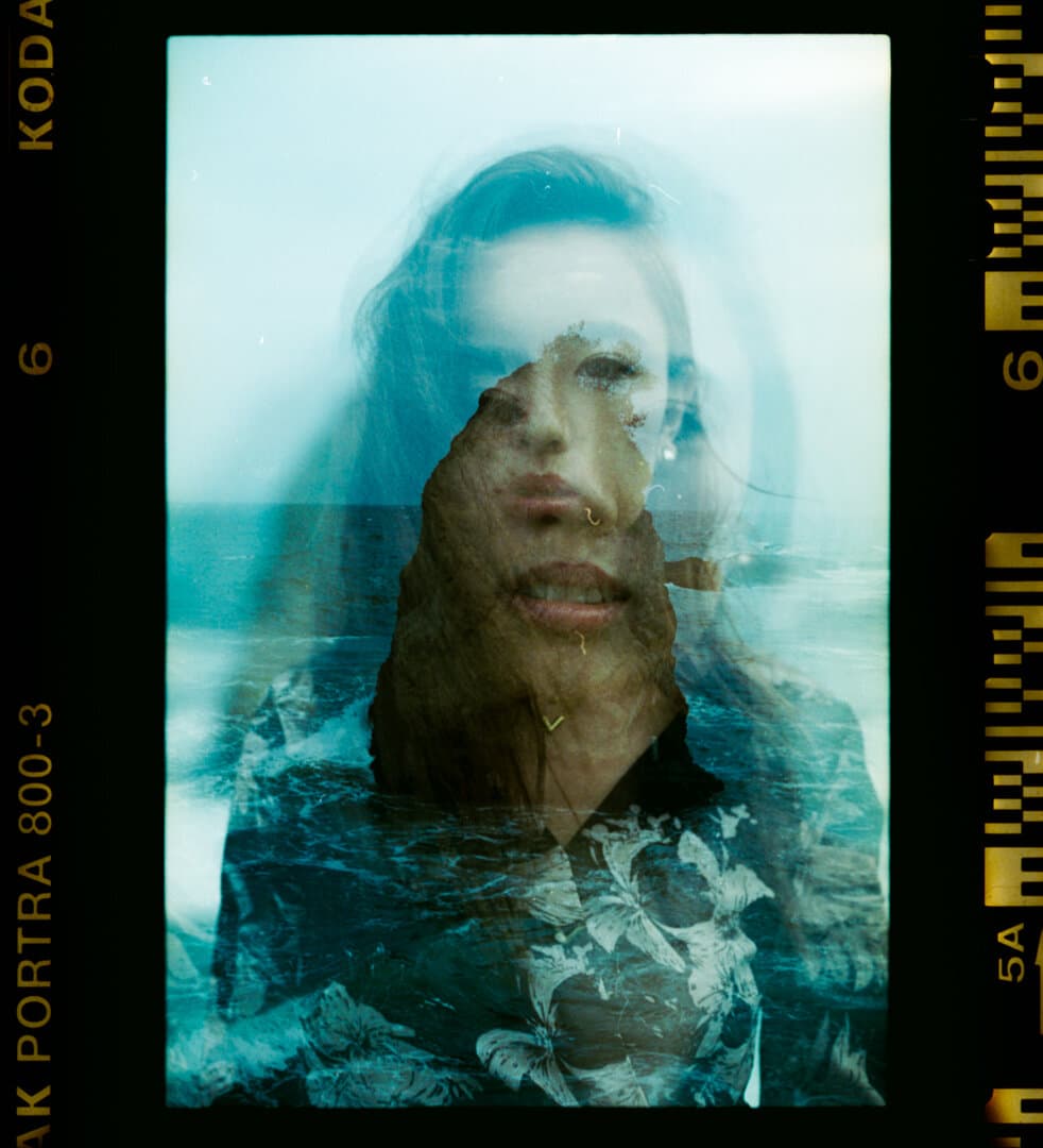 Moana - Nikon F3 / Kodak Portra 400 / Kodak Portra 800
